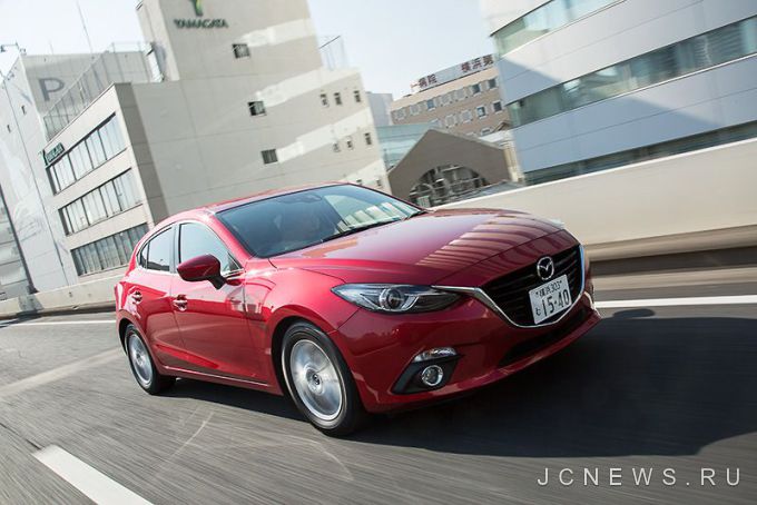 ����� �� ����� Mazda Axela � ������ � ���� ��� �������� ��������